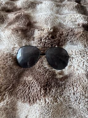 Black Aviator Sunglasses